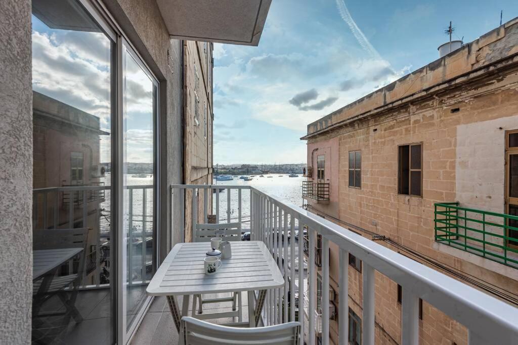 Sliema Smart Seaview Apartment ภายนอก รูปภาพ